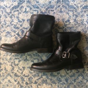 Frye Women’s Veronica Ankle Boots